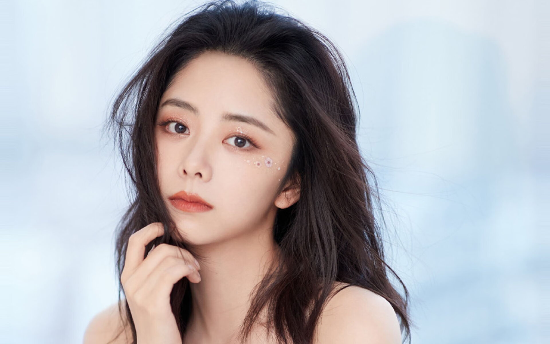 阵容完整性是否影响五大联赛强队心理稳定性,阵容齐全